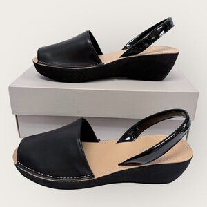 Kenneth Cole Reaction Fine Glass Wedge Sandal Black Womens Size 8.5M New
